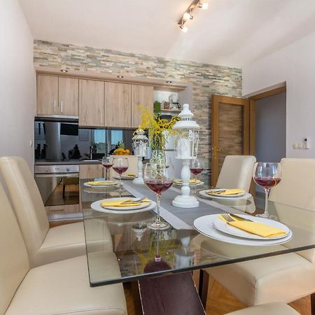 Apartment K&L Vir Luaran gambar
