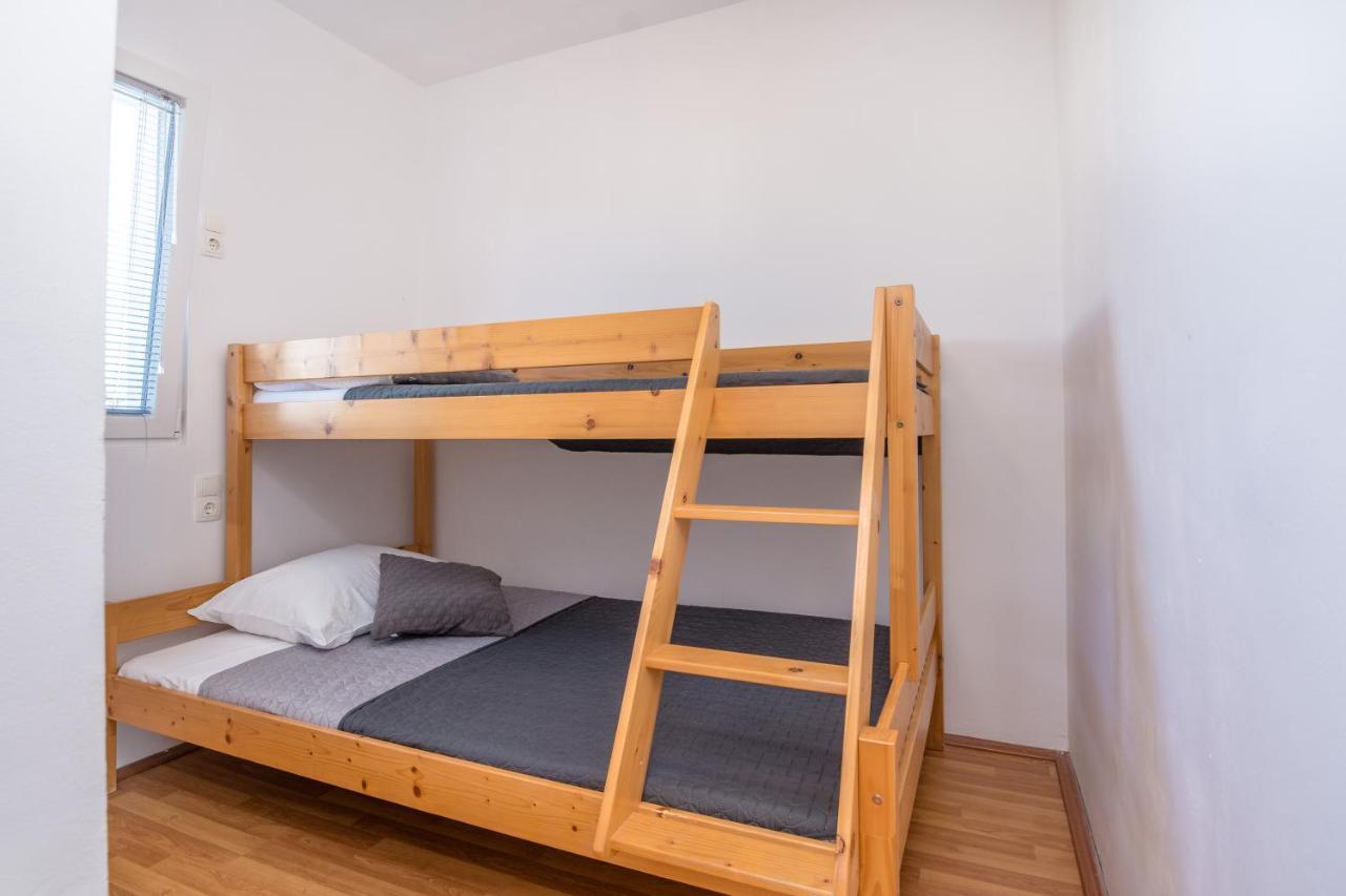 Apartment K&L Vir Luaran gambar