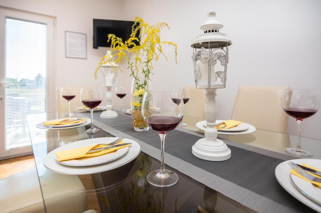 Apartment K&L Vir Luaran gambar